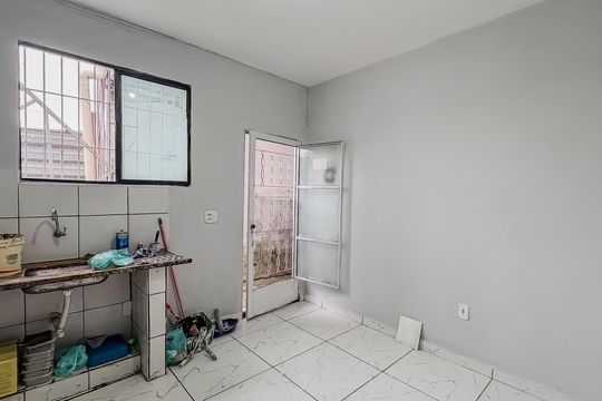 Cozinha de casa para alugar com 1 quarto, 32m² em Jardim Matarazzo, São Paulo