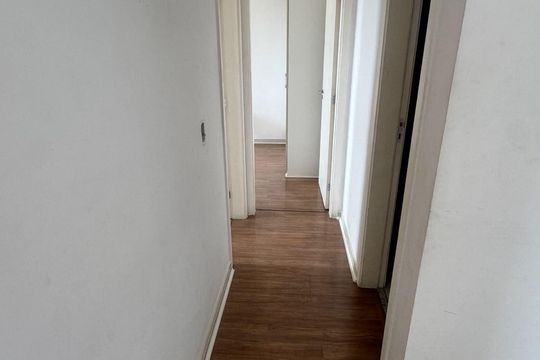 Corredor de apartamento para alugar com 2 quartos, 60m² em Picanço, Guarulhos