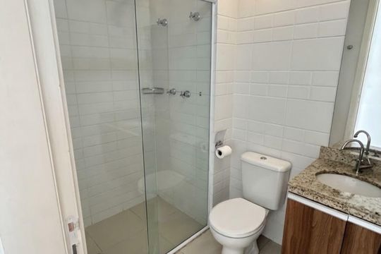 Banheiro de apartamento para alugar com 2 quartos, 60m² em Picanço, Guarulhos
