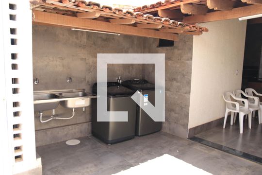 Casa à venda com 3 quartos, 190m² em Feliz, Goiânia