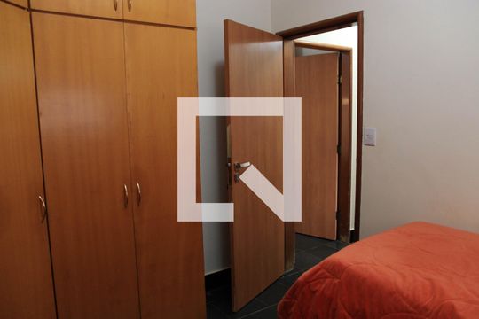 Casa à venda com 3 quartos, 190m² em Feliz, Goiânia