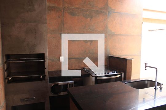 Casa à venda com 3 quartos, 190m² em Feliz, Goiânia