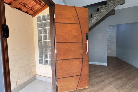 Casa de Condomínio para alugar com 2 quartos, 65m² em Bairro do Maranhao, Cotia