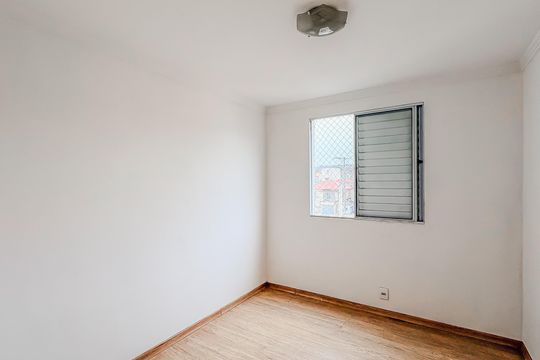 Quarto 2 de apartamento para alugar com 2 quartos, 41m² em Vila Ré, São Paulo