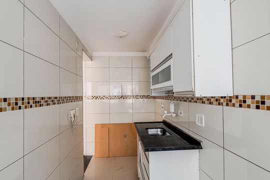 Cozinha de apartamento para alugar com 2 quartos, 41m² em Vila Ré, São Paulo