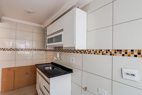 Cozinha de apartamento para alugar com 2 quartos, 41m² em Vila Ré, São Paulo