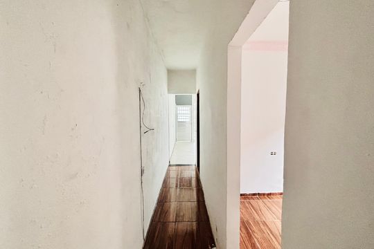 Corredor de casa para alugar com 3 quartos, 125m² em Jardim Helena, São Paulo