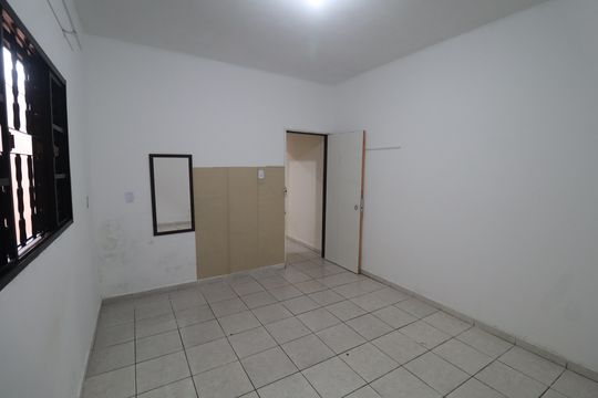 Casa para alugar com 2 quartos, 125m² em Jardim Santa Claudia, Sorocaba
