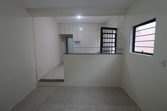 Casa para alugar com 2 quartos, 125m² em Jardim Santa Claudia, Sorocaba