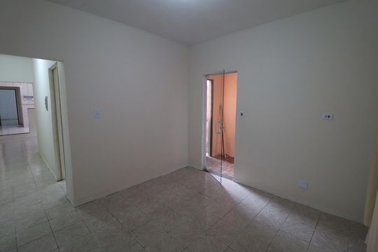 Casa para alugar com 2 quartos, 125m² em Jardim Santa Claudia, Sorocaba