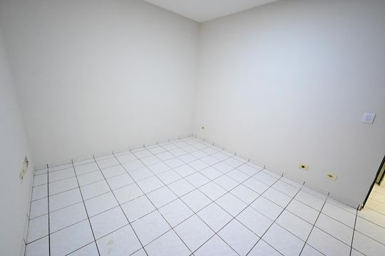 Quarto 2 de apartamento para alugar com 2 quartos, 59m² em Vila Brasilia, Goiânia