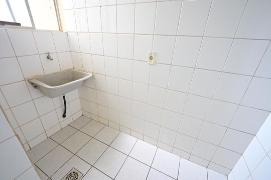 Área de serviço de apartamento para alugar com 2 quartos, 59m² em Vila Brasilia, Goiânia
