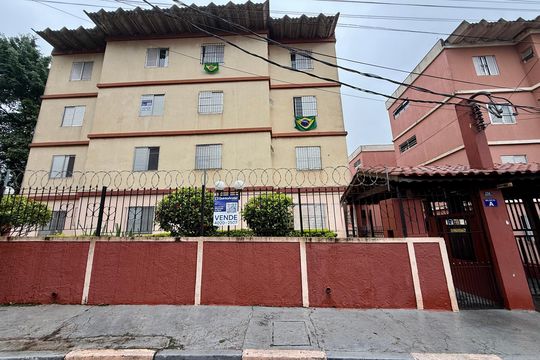 Fachada de apartamento à venda com 2 quartos, 60m² em Vila Sao Rafael, Guarulhos