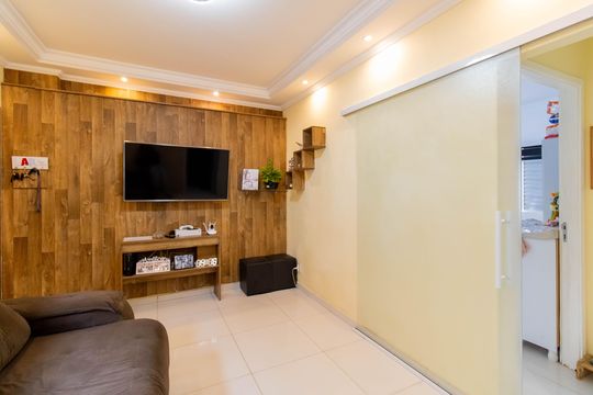 Sala de apartamento à venda com 2 quartos, 60m² em Vila Sao Rafael, Guarulhos