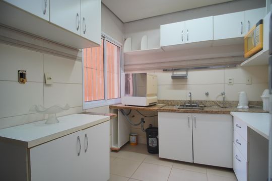 Cozinha de casa para alugar com 3 quartos, 180m² em Feitoria, São Leopoldo