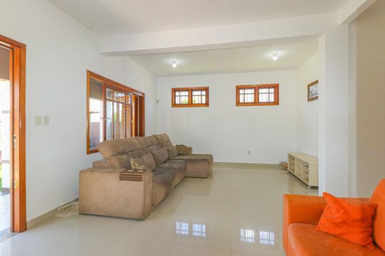 Casa para alugar com 2 quartos, 170m² em Niterói, Canoas
