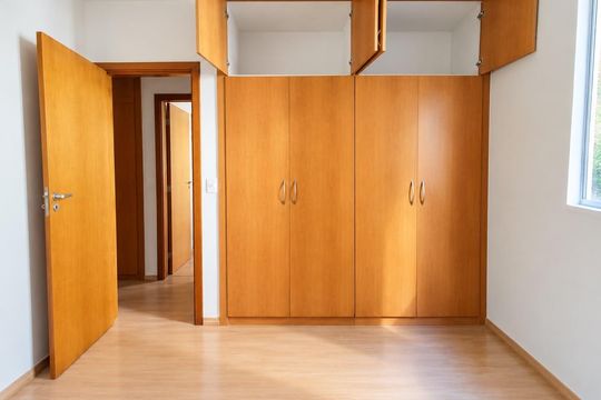 Quarto 2 de apartamento para alugar com 3 quartos, 74m² em Santo Antônio, Belo Horizonte