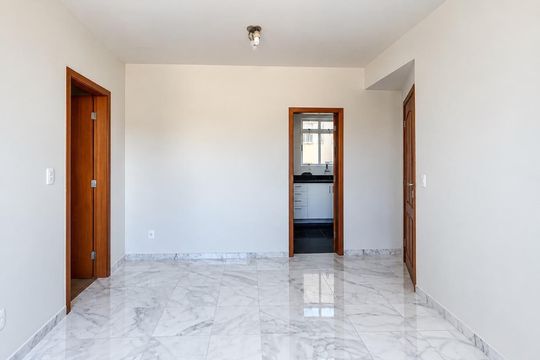 Sala de apartamento para alugar com 3 quartos, 74m² em Santo Antônio, Belo Horizonte