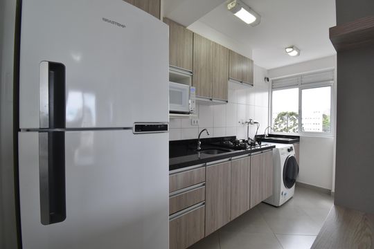 Cozinha de apartamento para alugar com 1 quarto, 64m² em Portão, Curitiba