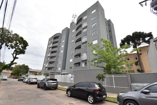 Fachada do condomínio de apartamento para alugar com 1 quarto, 64m² em Portão, Curitiba