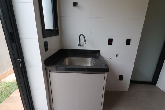 Área de Serviço de casa de condomínio para alugar com 6 quartos, 343m² em Residencial E Empresarial Alphaville, Ribeirão Preto