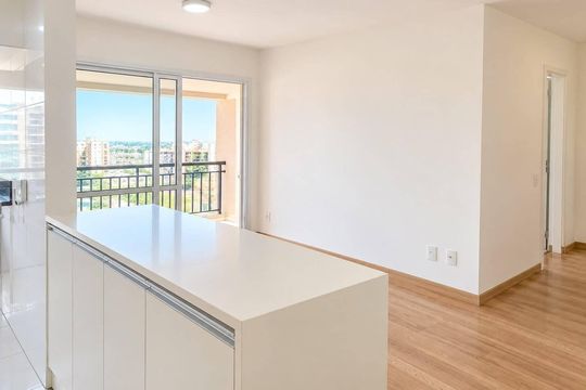Sala de apartamento para alugar com 2 quartos, 68m² em Jardim Flor da Montanha, Guarulhos