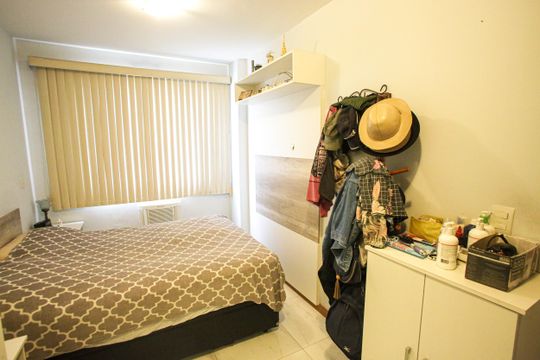 Quarto Suíte de apartamento à venda com 2 quartos, 60m² em Taquara, Rio de Janeiro