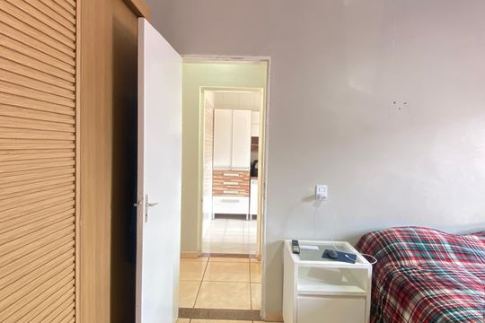 Quarto 2 de apartamento para alugar com 2 quartos, 60m² em Novo Osasco, Osasco