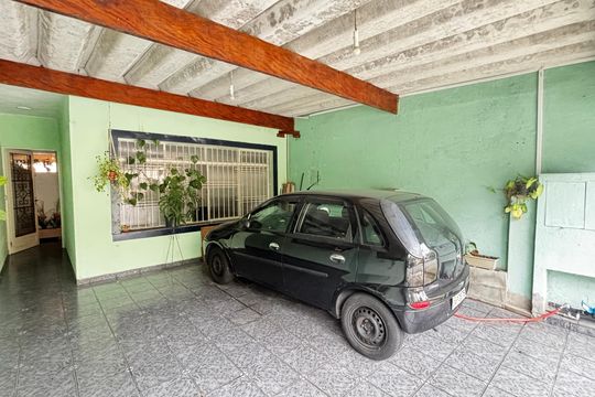 Garagem de casa à venda com 3 quartos, 200m² em Vila Pires, Santo André