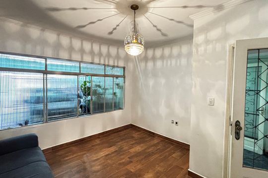 Casa à venda com 3 quartos, 200m² em Vila Pires, Santo André