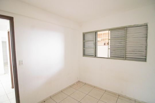 Quarto  de casa para alugar com 1 quarto, 45m² em Vila Espanhola, São Paulo