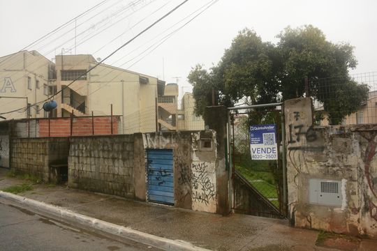 Entrada predio de apartamento à venda com 2 quartos, 49m² em Vila Bancaria, São Paulo