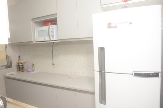Cozinha de apartamento à venda com 2 quartos, 49m² em Vila Bancaria, São Paulo