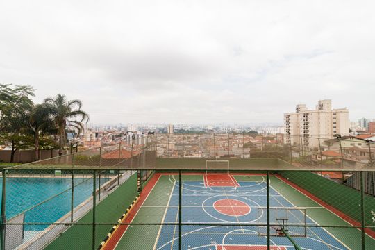 Vista de apartamento para alugar com 3 quartos, 62m² em Vila Paiva, São Paulo