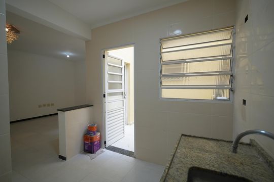 Cozinha de casa à venda com 2 quartos, 55m² em Paraíso, Santo André