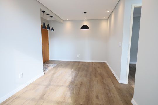 Sala de apartamento para alugar com 2 quartos, 48m² em São Pedro, Osasco