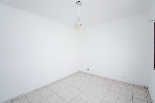Quarto 1 de casa para alugar com 2 quartos, 160m² em Jardim Aida, Guarulhos