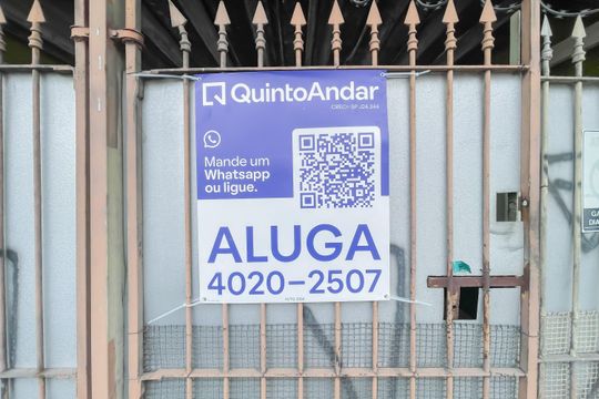 Placa de casa para alugar com 2 quartos, 125m² em Centro, Osasco