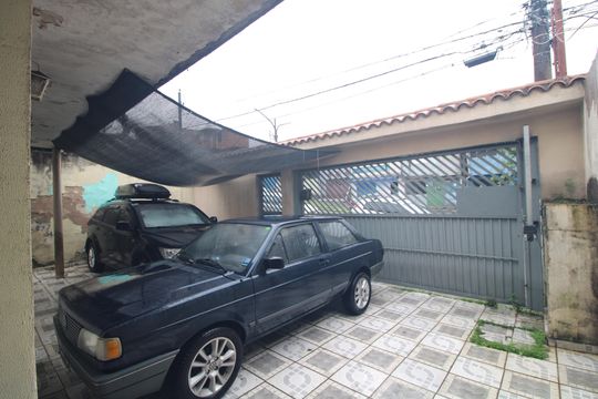 Garagem de casa para alugar com 3 quartos, 360m² em Jardim Primavera, São Paulo