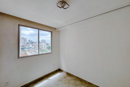 Quarto 1 de apartamento para alugar com 2 quartos, 34m² em Vila California, São Paulo