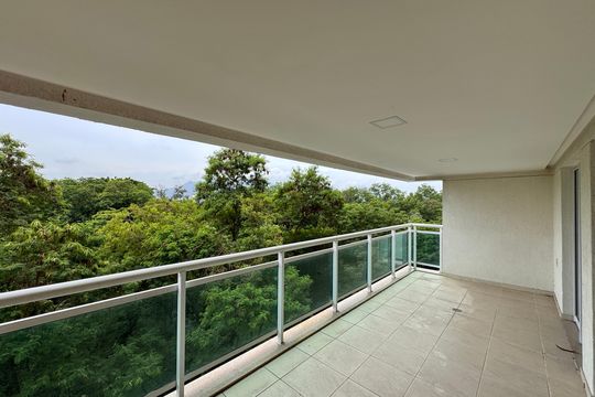 Varanda de apartamento para alugar com 3 quartos, 158m² em Barra da Tijuca, Rio de Janeiro
