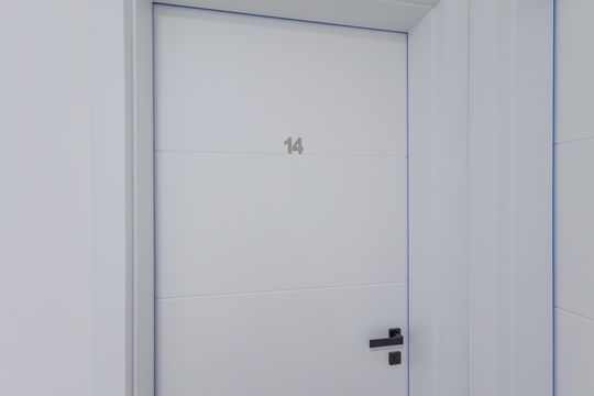 Entrada de apartamento à venda com 1 quarto, 45m² em Capão da Imbuia, Pinhais