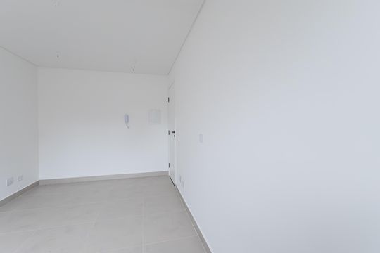 Sala / Cozinha de apartamento à venda com 1 quarto, 45m² em Capão da Imbuia, Pinhais