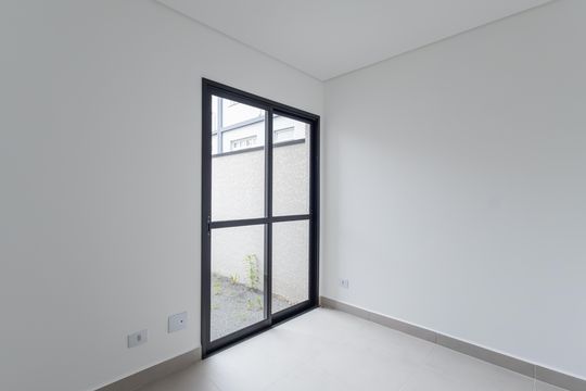 Quarto de apartamento à venda com 1 quarto, 45m² em Capão da Imbuia, Pinhais