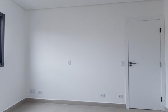 Quarto de apartamento à venda com 1 quarto, 57m² em Capão da Imbuia, Pinhais