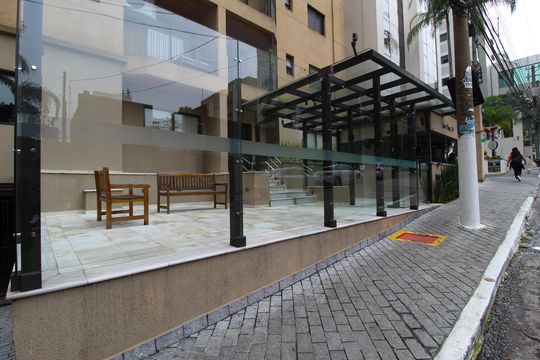 Fachada de apartamento para alugar com 2 quartos, 60m² em Vila Olímpia, São Paulo