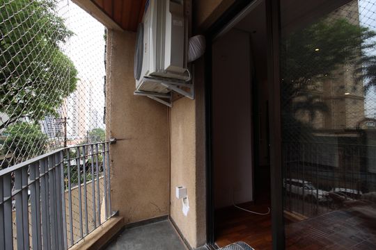 Varanda de apartamento para alugar com 2 quartos, 60m² em Vila Olímpia, São Paulo