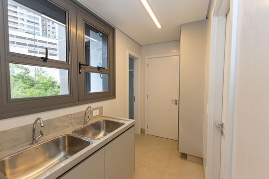 Área de Serviço de apartamento para alugar com 4 quartos, 174m² em Vila da Serra, Nova Lima
