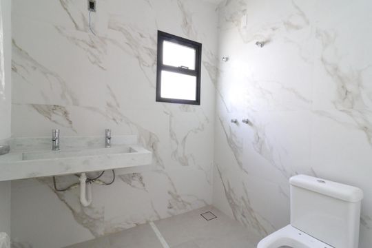 Banheiro Suíte 2 de casa de condomínio para alugar com 3 quartos, 154m² em Mirante Estrelas, Vinhedo