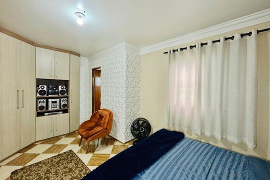 Suíte 1 de casa à venda com 4 quartos, 170m² em Vila Iolanda(lajeado), São Paulo